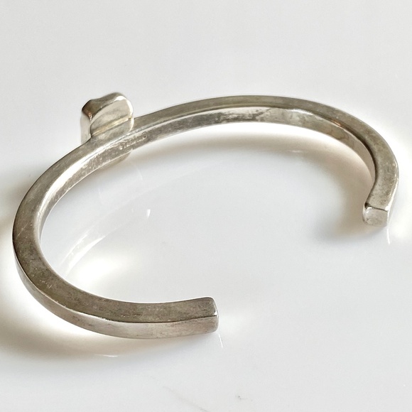 Handmade Southwestern Sterling Narrow Cuff With Pearl - Picture 2 of 6